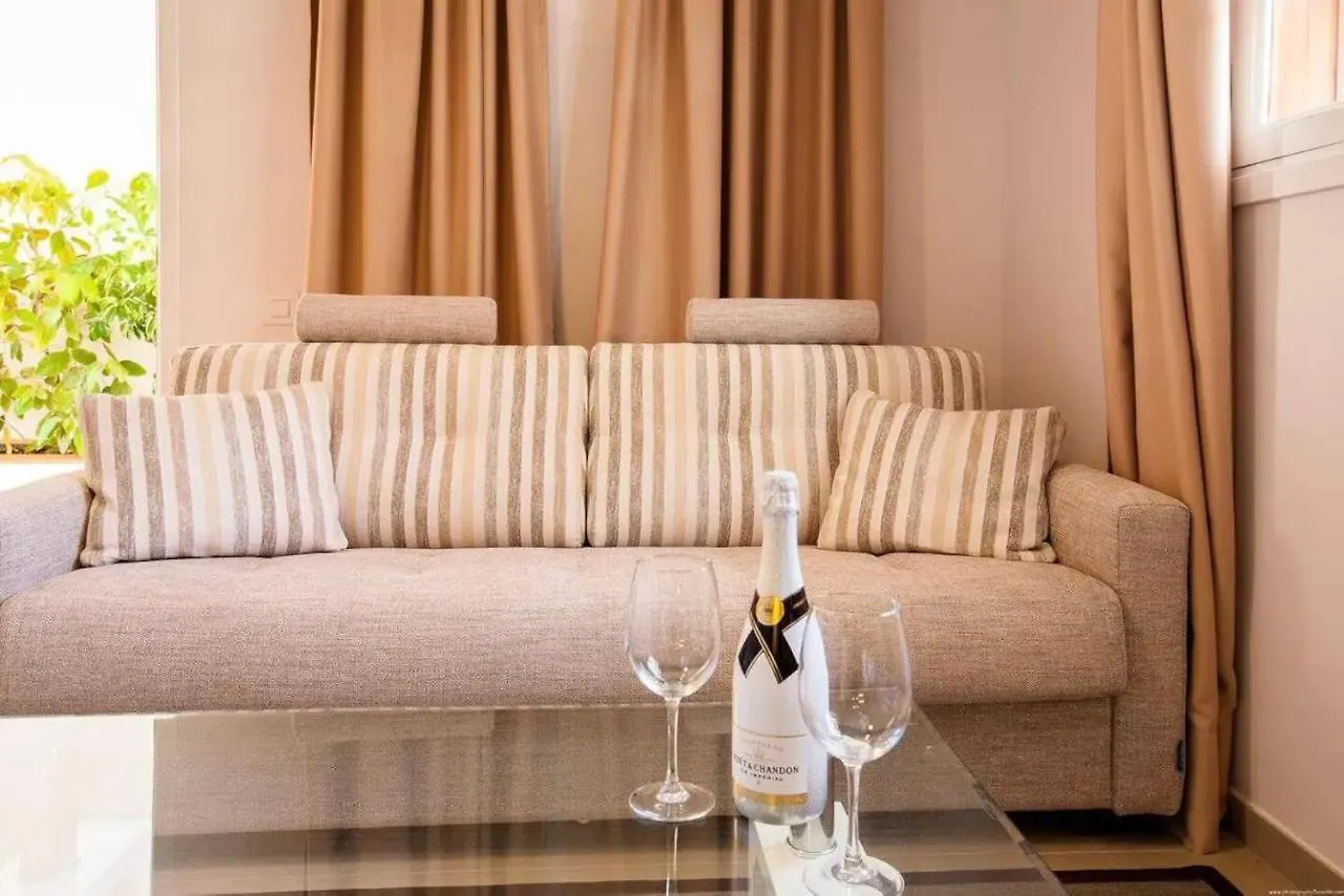1 Bedroom Apartment For 4 People In Tenerife Costa Adeje
