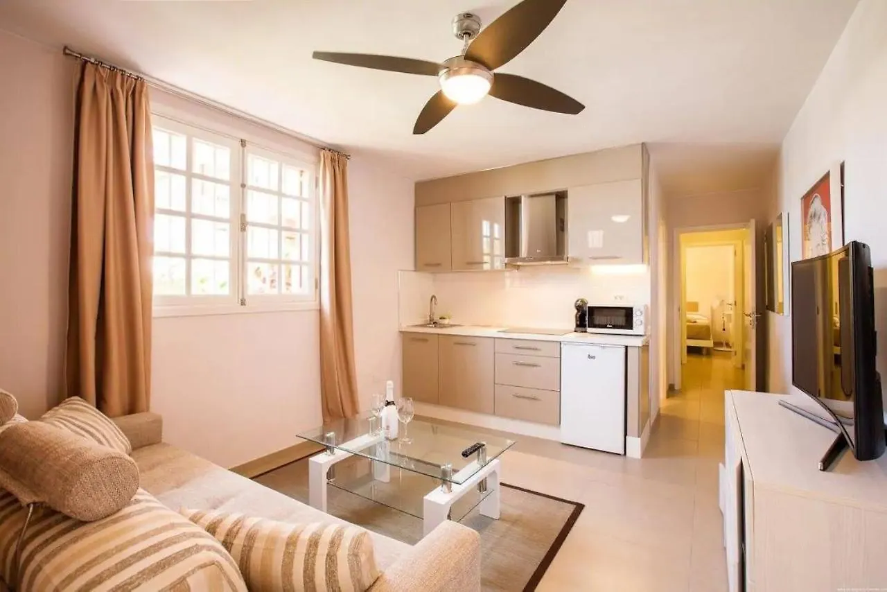 1 Bedroom Apartment For 4 People In Tenerife Costa Adeje  0*, Costa Adeje (Tenerife)