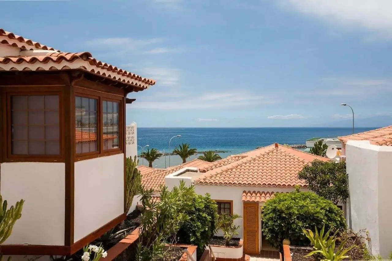 1 Bedroom Apartment For 4 People In Tenerife Costa Adeje