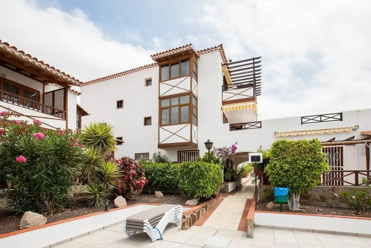 1 Bedroom Apartment For 4 People In Tenerife Costa Adeje